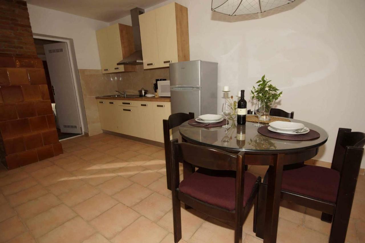 Apartman Eric Pula Exterior foto