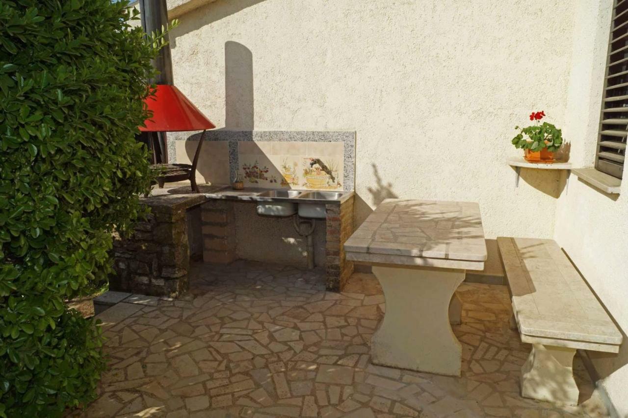 Apartman Eric Pula Exterior foto