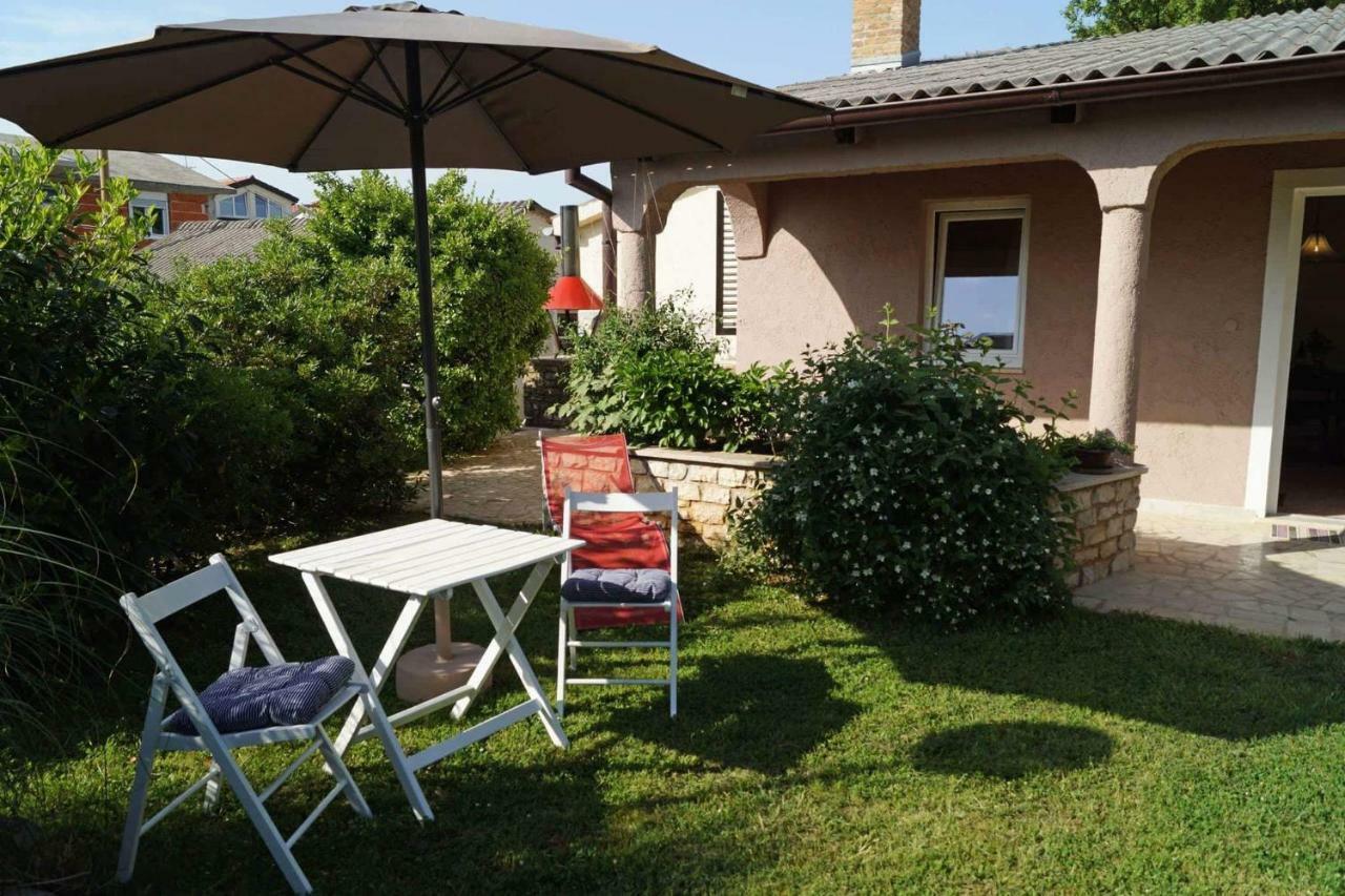 Apartman Eric Pula Exterior foto