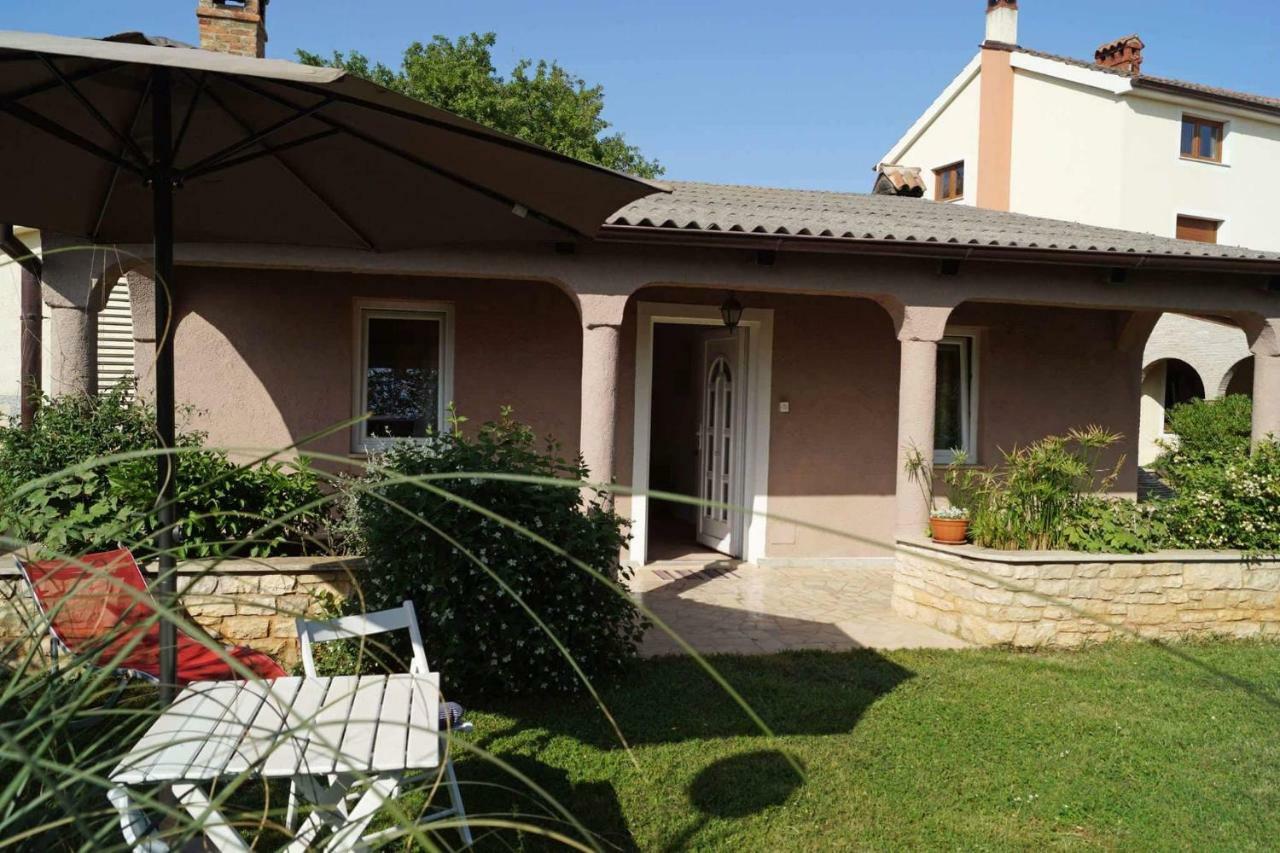 Apartman Eric Pula Exterior foto